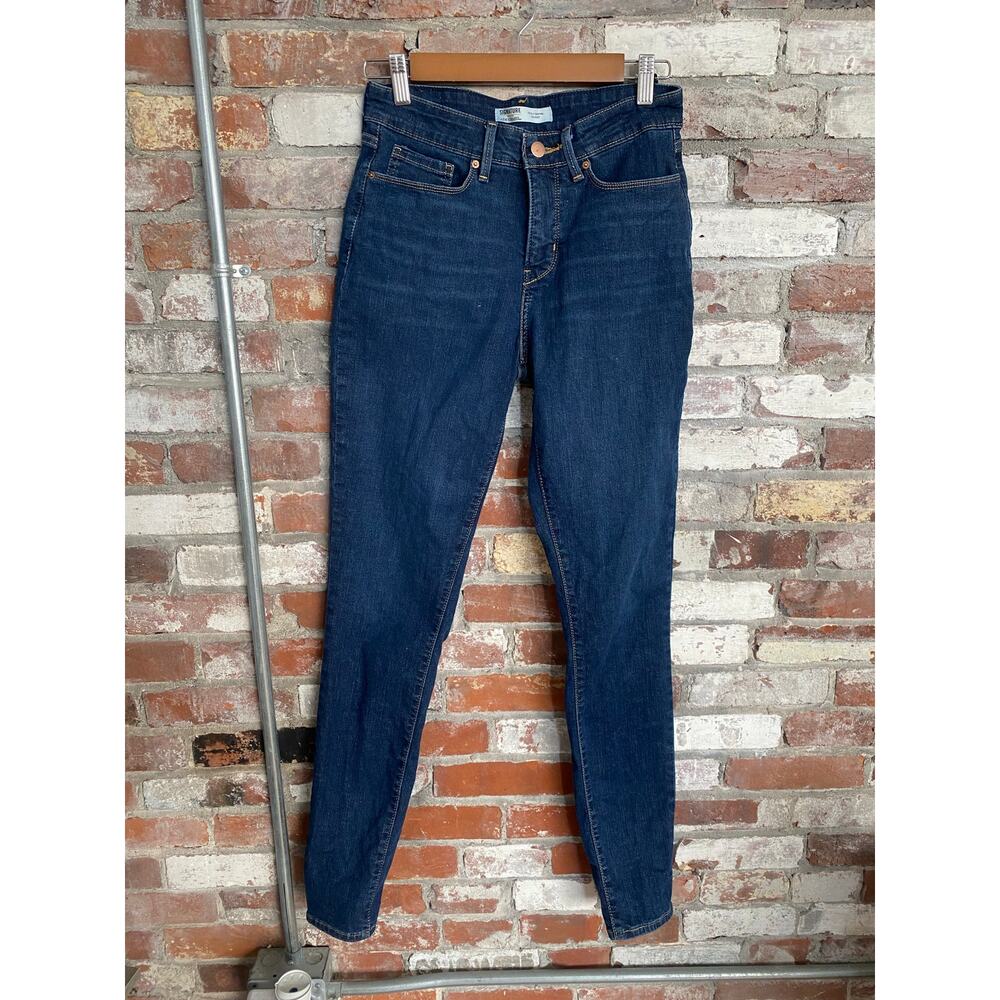 Levi Strauss Signature Gold Totally Shaping Skinny Jeans Size 6L